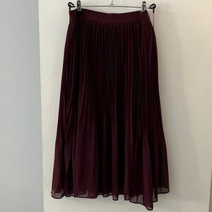 Chic Maroon A-Line Pleated Skirt